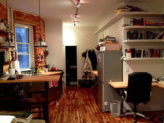5th image of 628 E 14th St APT 2