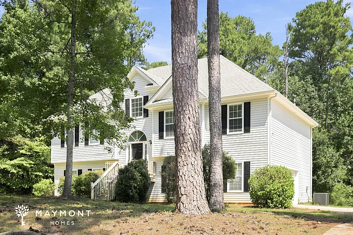 4 bed, 3.0 bath, 2191 sqft, $2,395 — Photo 4