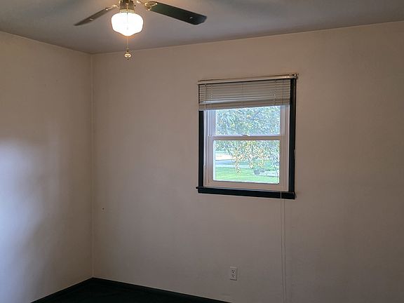 5th image of 119 W Montgomery St