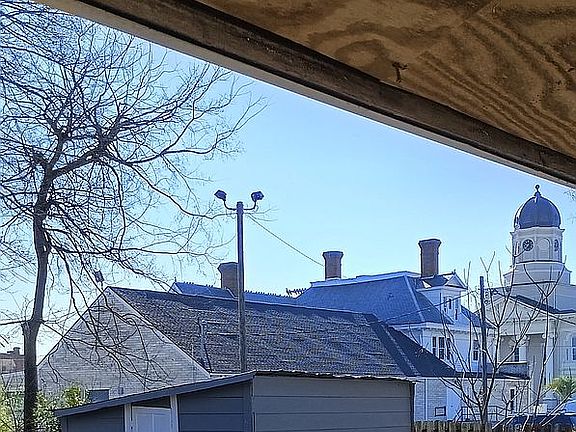 4th image of 174 N Dooley St