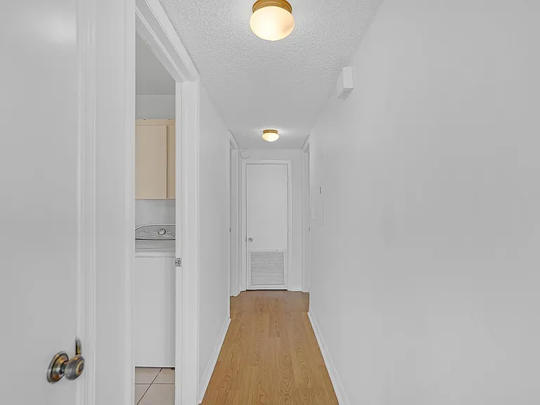 7845 Boca Ciega Dr #A — Photo 27