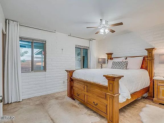 4th image of 3033 N Cherry Ave #3