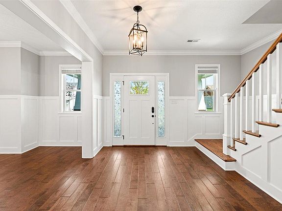 4th image of 111 Clearmill Dr