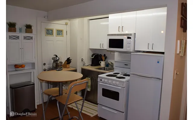 Rented by Douglas Elliman | media 3