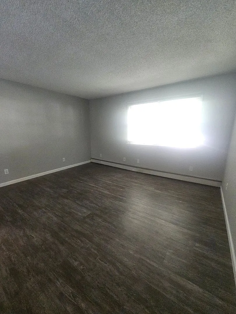 1411 Bridge Ave. — Photo 3