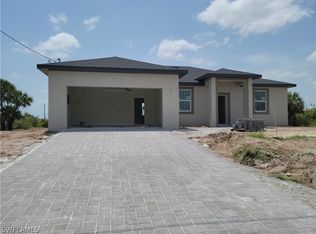 2622 NE 19th Place Cpe, Coral, FL 33909