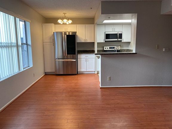 2nd image of 5332 Russell Ave #318