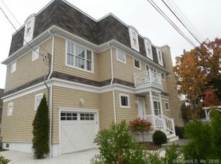 7 Reef Ct, Fairfield, CT 06824