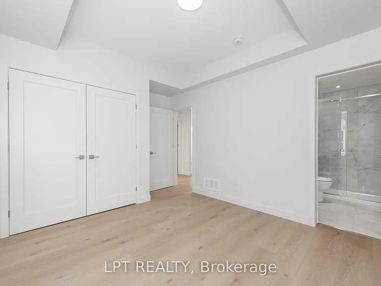 319 Shakespeare St #5 — Photo 12