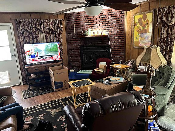 3rd image of 10409 Aileron Ave