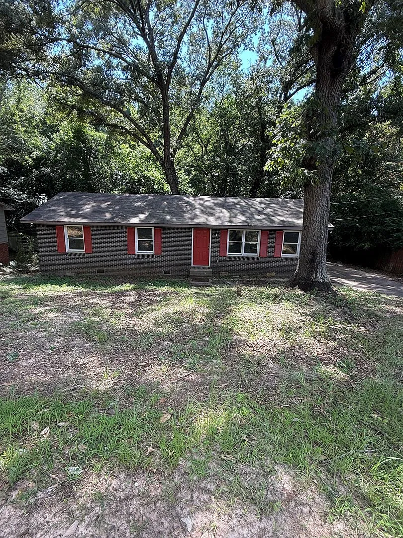 5075 3rd Avenue, Columbus, GA 31904 — Photo 1