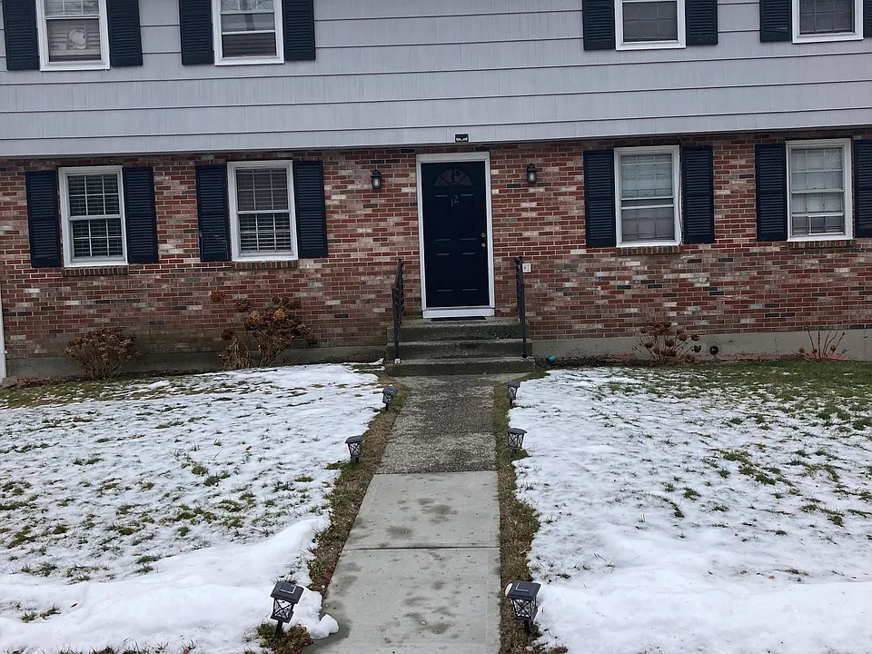 Looking at 12 lower blvd from the front! Apt2 is on left 1st floor!