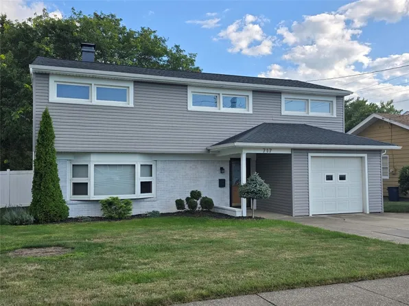 717 W 40th St, Erie, PA 16509