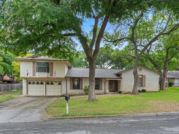 1305 NORTH BLVD, Universal City, TX 78148
