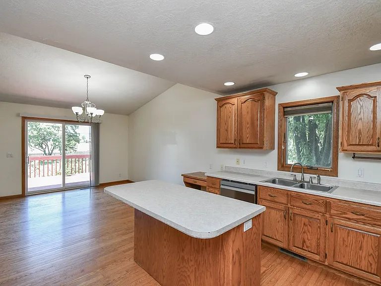 5937 S Lois Ln — Photo 12