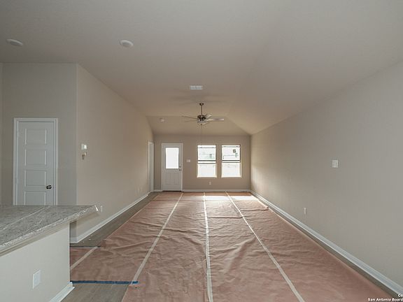 5th image of 5914 Willow Point Blvd.
