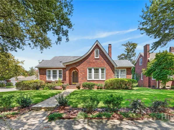 702 E 52nd Street, Savannah, GA 31405