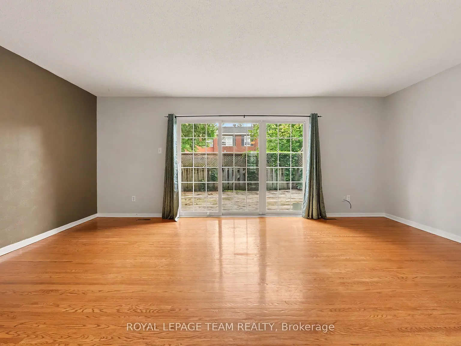 3 bed, $2,550 — Photo 4