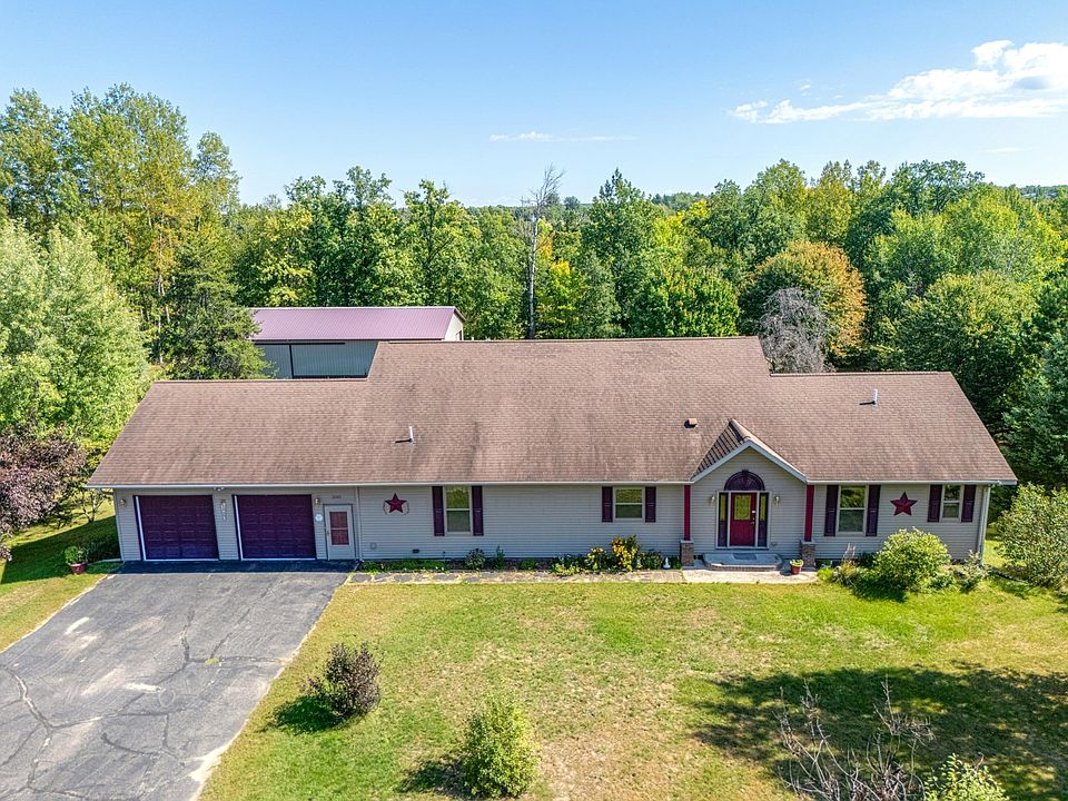 1st image of 3065 River Rd