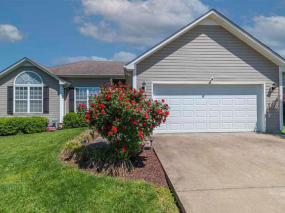 5th image of 415 Cedar Hollow Dr