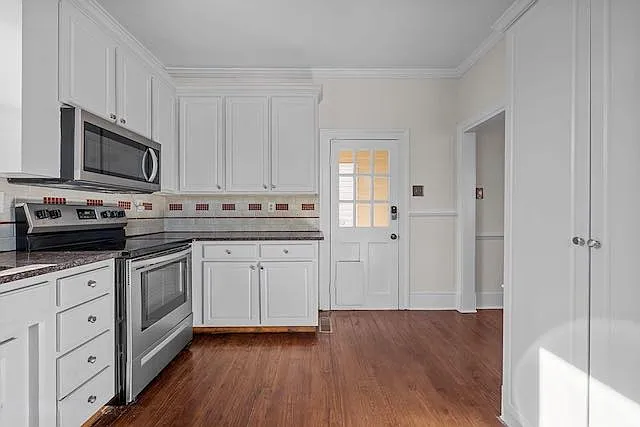 723 Pollock St — Photo 18