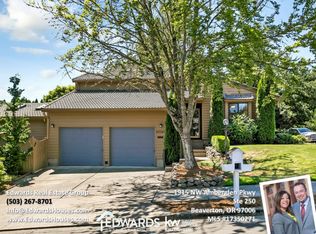 12530 SW Stillwell Ln, Beaverton, OR 97008