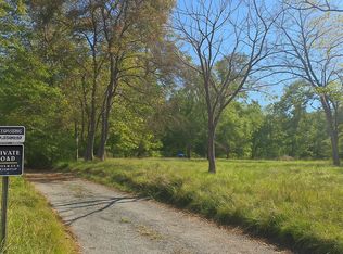 50 McCune Dr, Hico, WV 25854