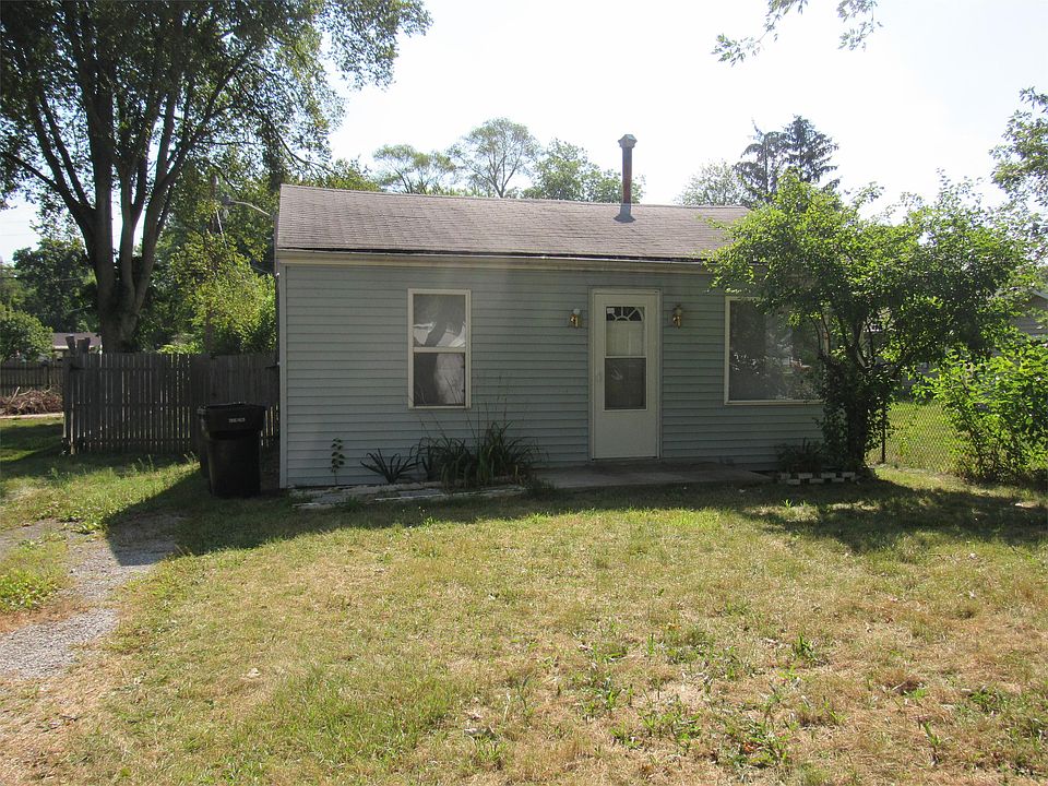1st image of 52740 Marks St