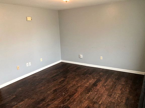 3rd image of 6233-6239 Terrie Ln #6237