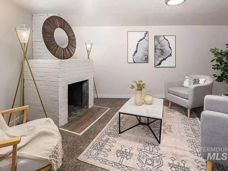 103 S Juniper St — Photo 9
