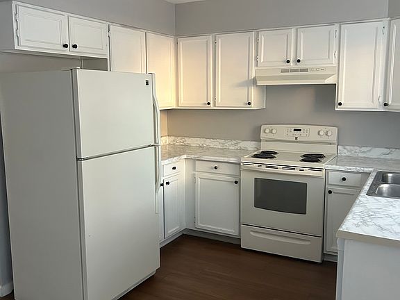 5th image of 4901 E Kelton Ln Unit 1080