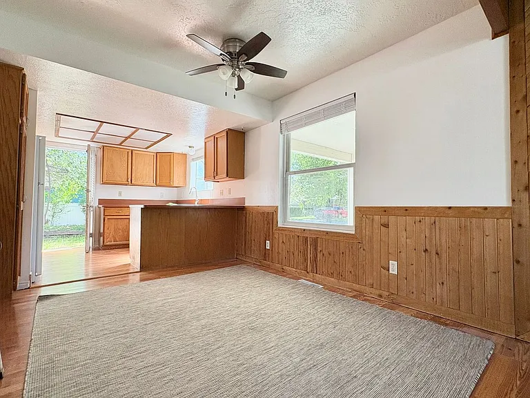 1091 & 1099 W Shepard Ln — Photo 34