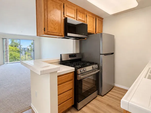 4501 Cedros Ave Unit 201, Sherman Oaks, CA 91403