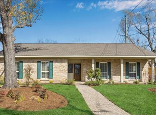 607 Blue Willow Dr, Houston, TX 77042