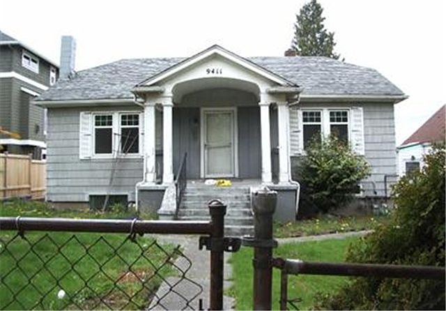 2nd image of 9409A 35th Ave SW