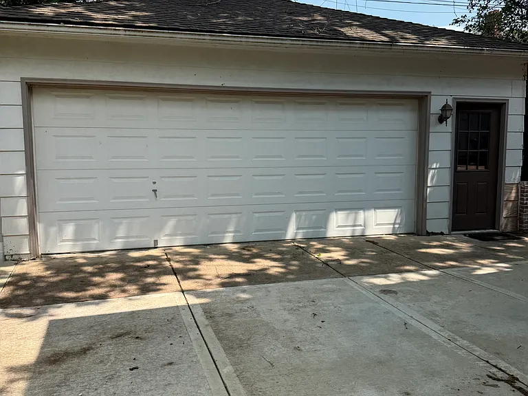 6011 Central St — Photo 15