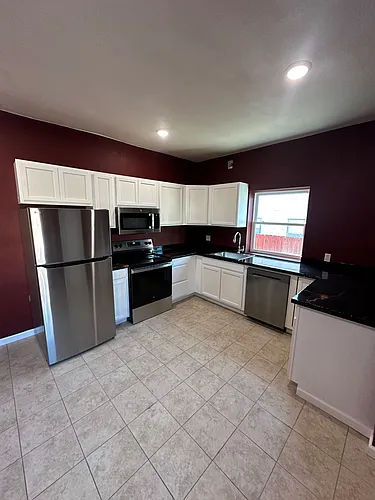 108 S Osage St #B Photo 1