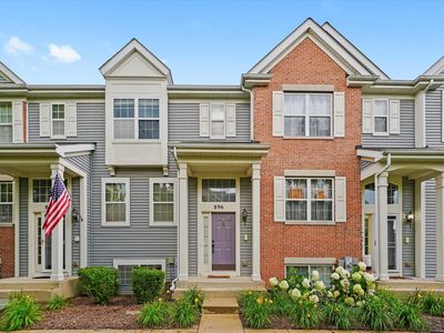 896 Clover Ln, Hampshire, IL, 60140