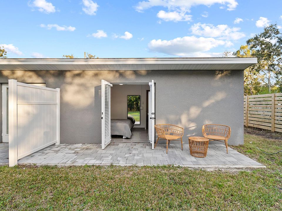 1st image of 1924 Cloverlawn Ave #1924