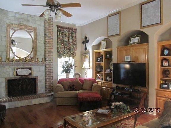 5th image of 8620 Glen Eagles Dr