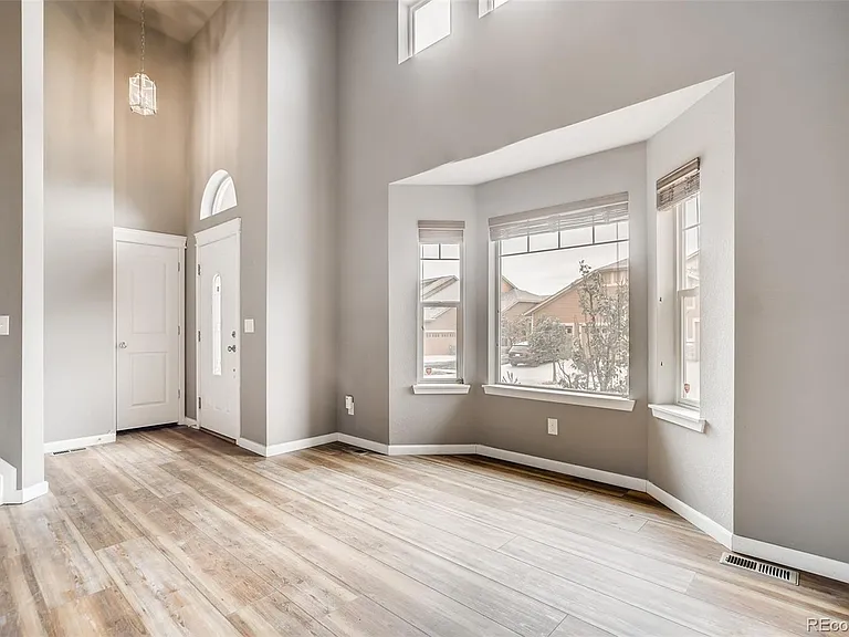 18069 E Saskatoon Pl — Photo 8