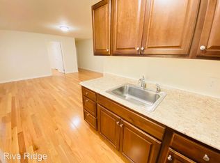 1001 5th Ave APT 7, Coraopolis, PA 15108