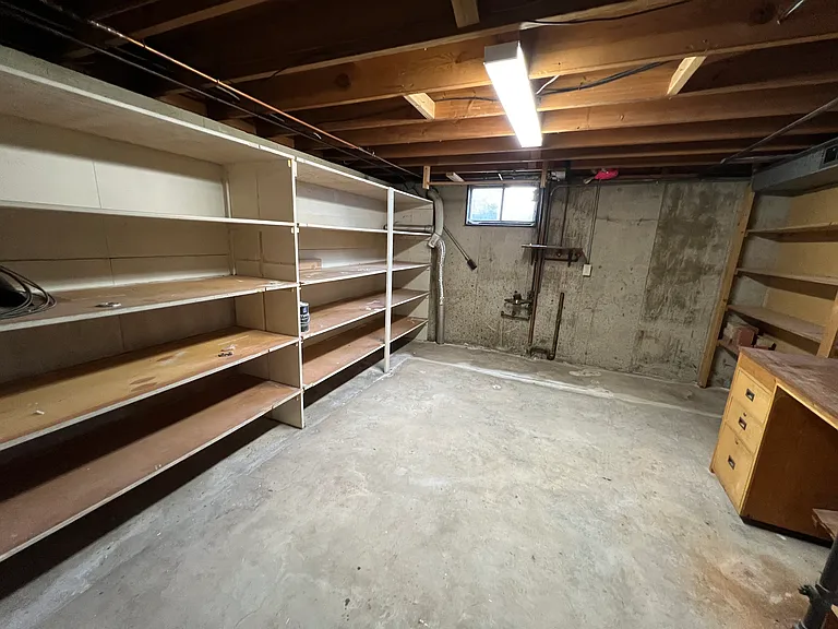 1129 Gard Pl — Photo 23