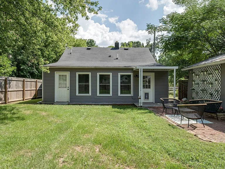 919 Sharpe Ave — Photo 24