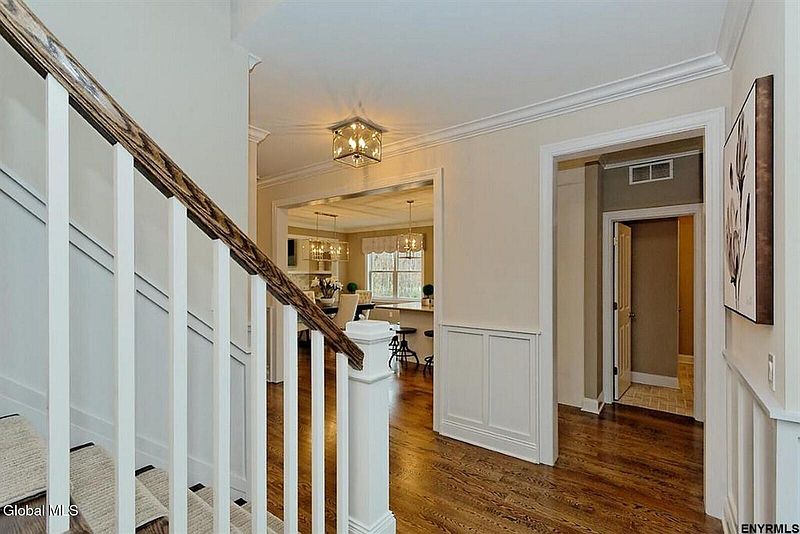5th image of 15 Boggs Street