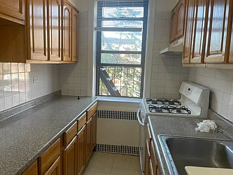 Rented by Metropolis International Realty Inc.