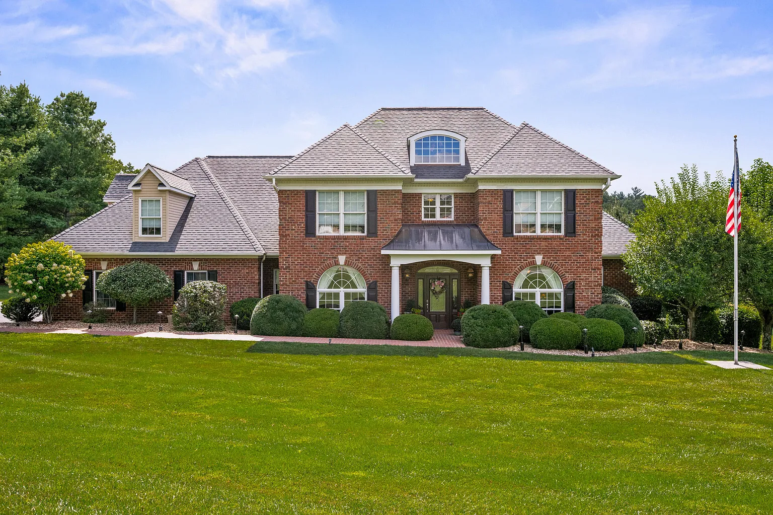 125 Old White Dr photo 1