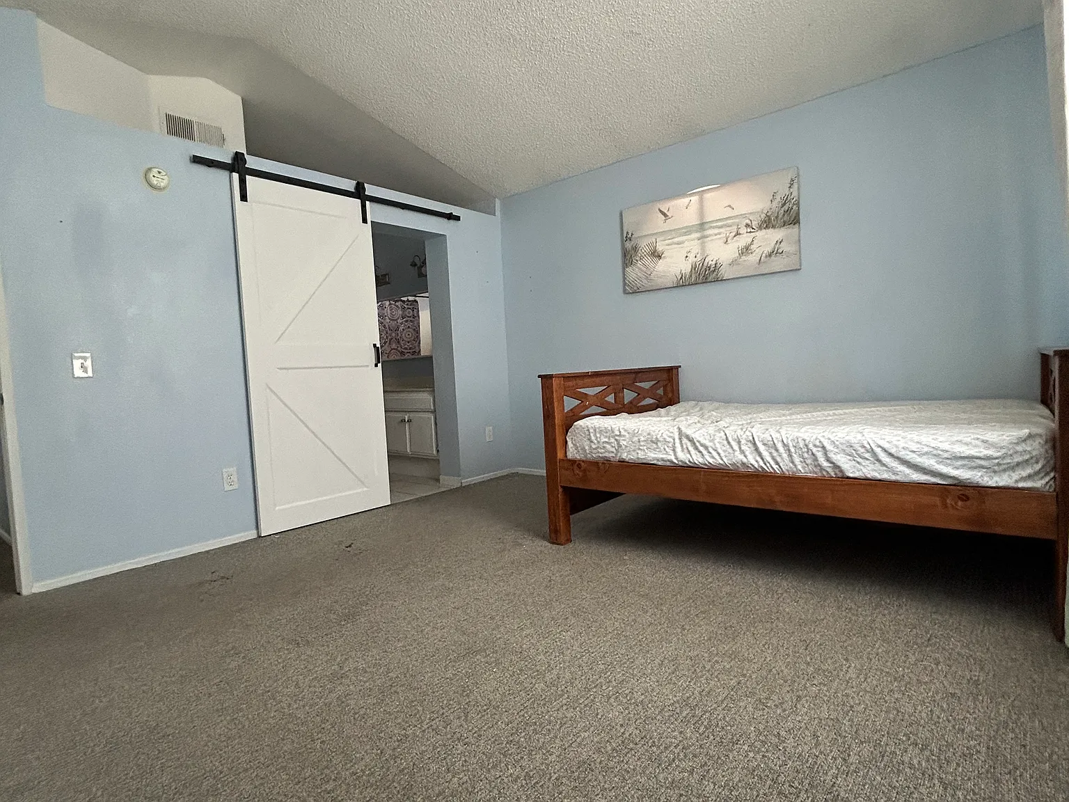 4 bed, 1500 sqft, $1,000 — Photo 2