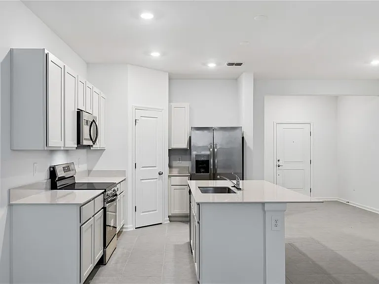 3143 Kurtz Ter — Photo 8