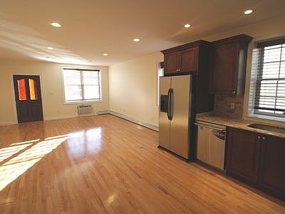 5th image of 2838 Brighton 3 St #1C